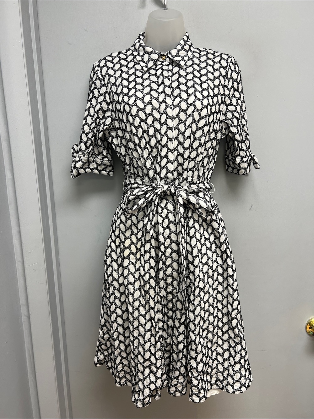 Calvin Klein Eyelet Shirt Dress Size 10 Black & White Belted Cotton Dress - Picture 1 of 13